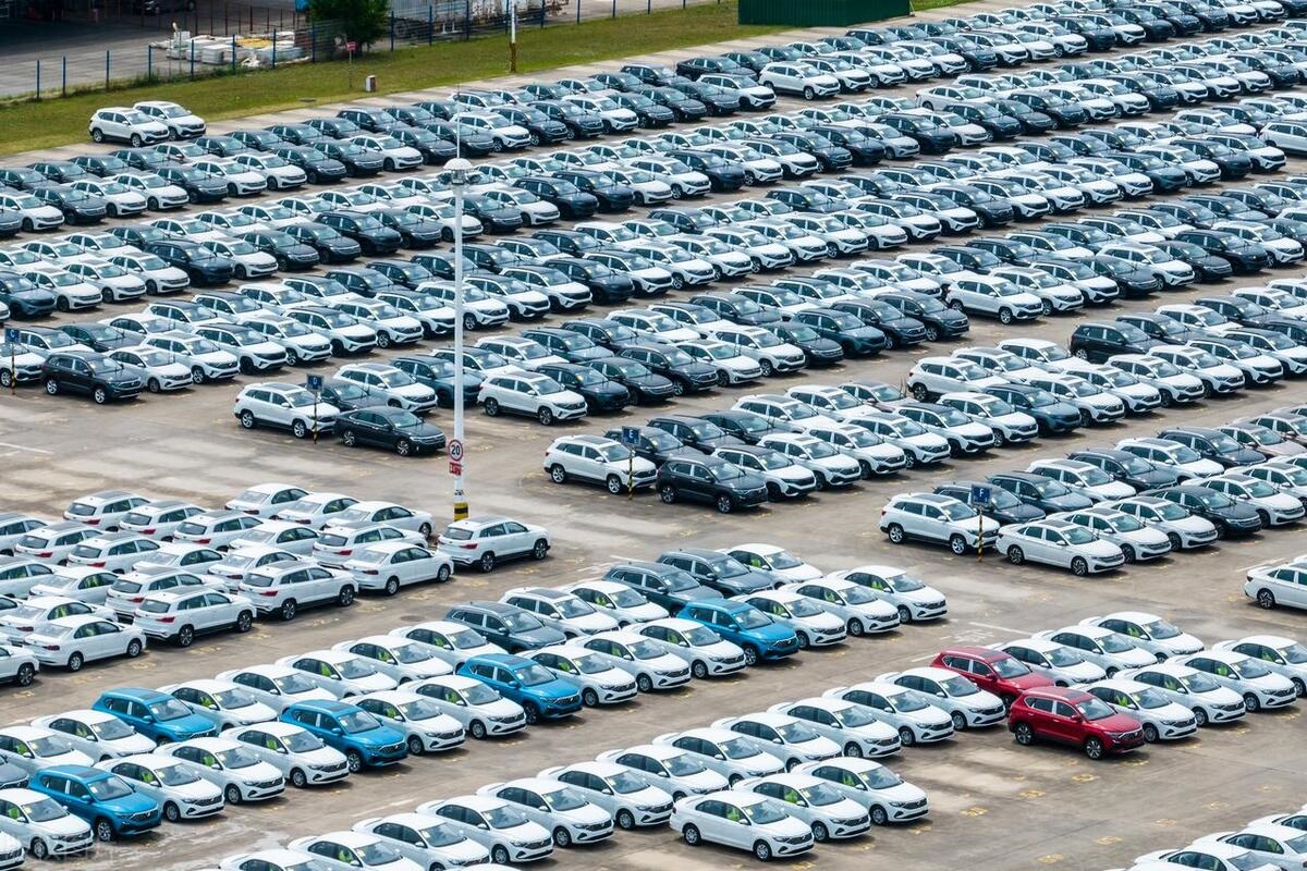 1至9月我國新能源汽車產銷量達831.6萬輛和832萬輛